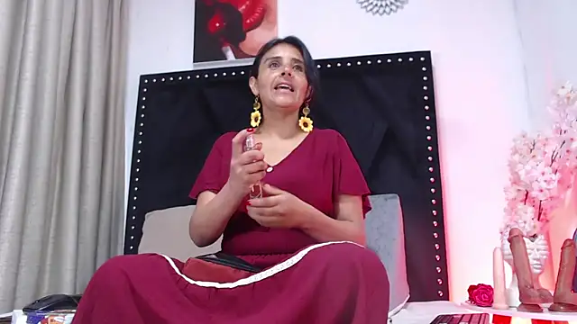  Marcela   online show from March 6, 2025, 12:19 pm