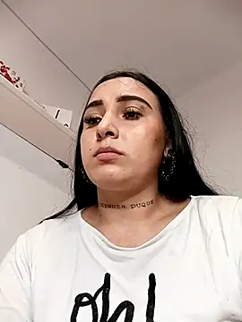 Juanamd1 online show from March 8, 2025, 12:09 pm