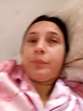 Juanamd1 online show from May 12, 2026, 7:49 am