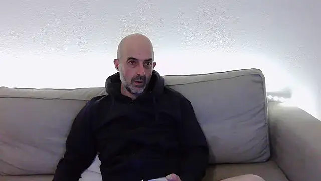 Snapshot of newsimo74 chatting on February 16, 2025, 5:04 am newsimo74 online show from February 16, 2025, 5:04 am