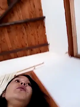 SamaraJay1 online show from April 18, 2026, 4:11 pm