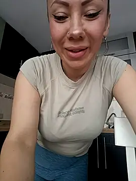Snapshot of coral_smitth chatting on March 6, 2025, 6:59 pm coral smitth online show from March 6, 2025, 6:59 pm
