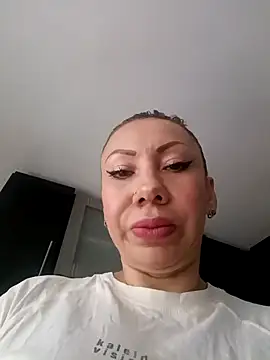 Snapshot of coral_smitth chatting on March 11, 2025, 8:53 pm coral smitth online show from March 11, 2025, 8:53 pm