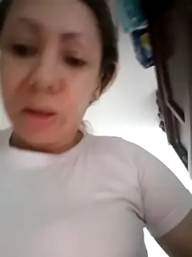 Snapshot of coral_smitth chatting on September 20, 2025, 9:05 pm coral smitth online show from September 20, 2025, 9:05 pm
