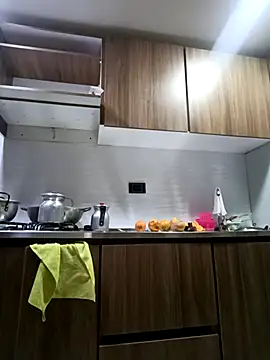 Snapshot of coral_smitth chatting on October 16, 2025, 6:42 pm coral smitth online show from October 16, 2025, 6:42 pm
