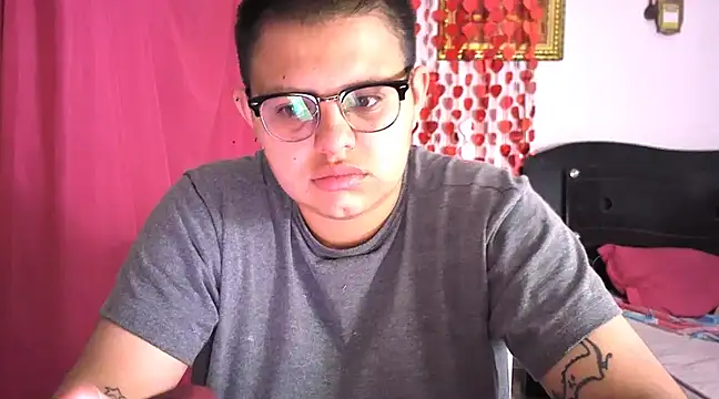 Snapshot of tatsumi_nao chatting on February 23, 2025, 5:50 pm tatsumi nao online show from February 23, 2025, 5:50 pm