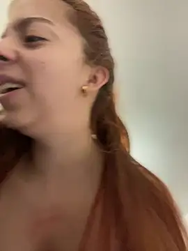Snapshot of Cloew_Marz chatting on January 5, 2025, 4:16 pm Cloew Marz online show from January 5, 2025, 4:16 pm