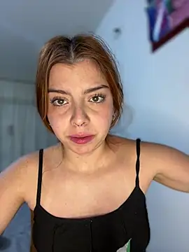 Snapshot of Cloew_Marz chatting on January 10, 2025, 10:25 pm Cloew Marz online show from January 10, 2025, 10:25 pm