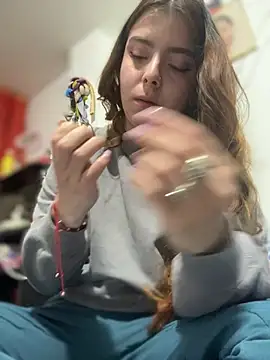 Cloew Marz online show from April 21, 2026, 10:12 pm