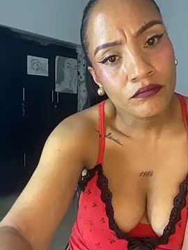 AdelaHaneix online show from November 11, 2025, 7:25 pm