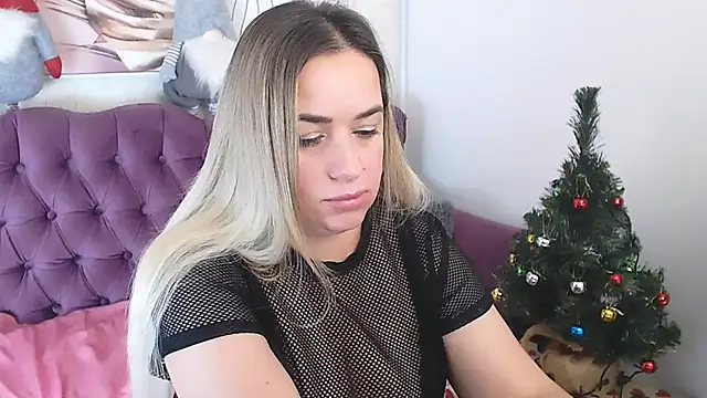 MilenaMiler X online show from January 6, 2025, 2:47 pm