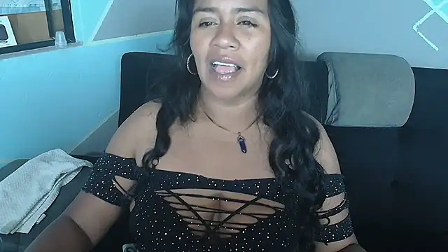 Snapshot of saggil23 chatting on July 7, 2026, 7:56 am saggil23 online show from July 7, 2026, 7:56 am