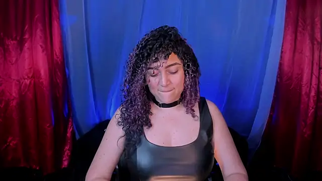 Snapshot of Kateryn_ chatting on March 19, 2025, 8:43 pm Kateryn online show from March 19, 2025, 8:43 pm