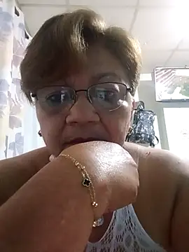 Madrastrahot69 online show from November 10, 2025, 11:59 pm