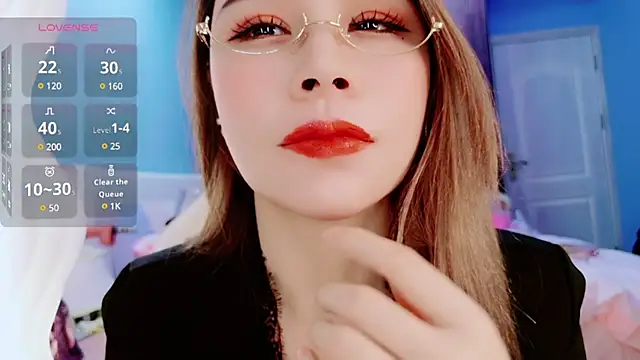 HU131452 online show from December 12, 2024, 8:32 pm