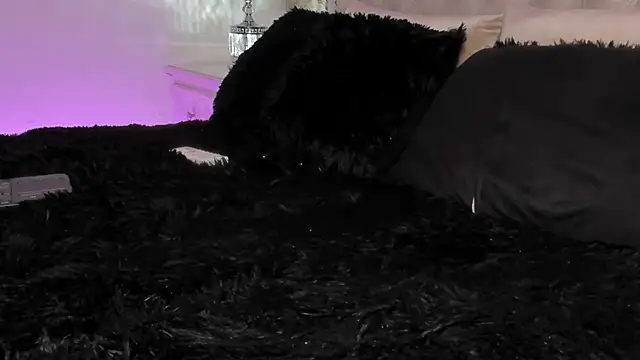 Snapshot of Kev_jenner chatting on February 21, 2025, 2:06 am Kev jenner online show from February 21, 2025, 2:06 am