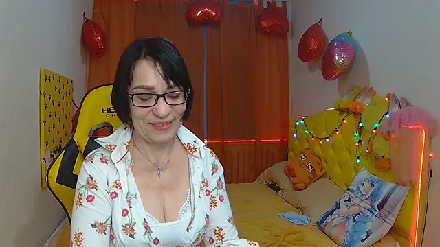 SandraHormas online show from March 14, 2025, 1:46 pm