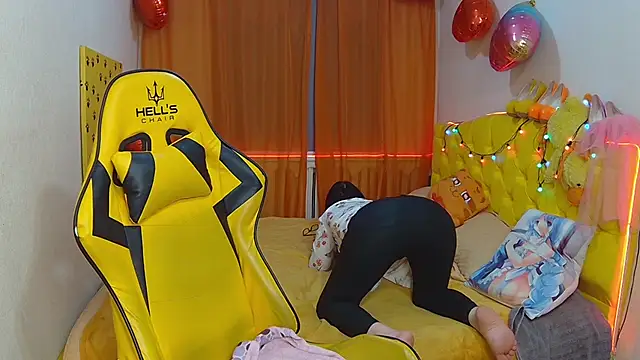 SandraHormas online show from March 16, 2025, 2:00 pm