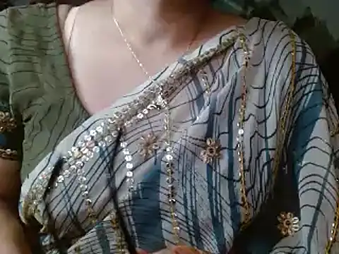 Snapshot of LOVERIAKOL chatting on December 15, 2024, 9:45 am LOVERIAKOL online show from December 15, 2024, 9:45 am