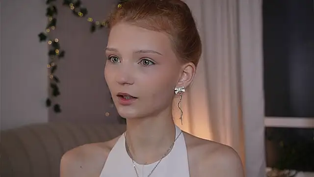 Snapshot of CindyGarrison chatting on July 13, 2026, 11:51 pm CindyGarrison online show from July 13, 2026, 11:51 pm