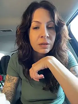 BeautifulMesss online show from May 25, 2026, 4:24 pm