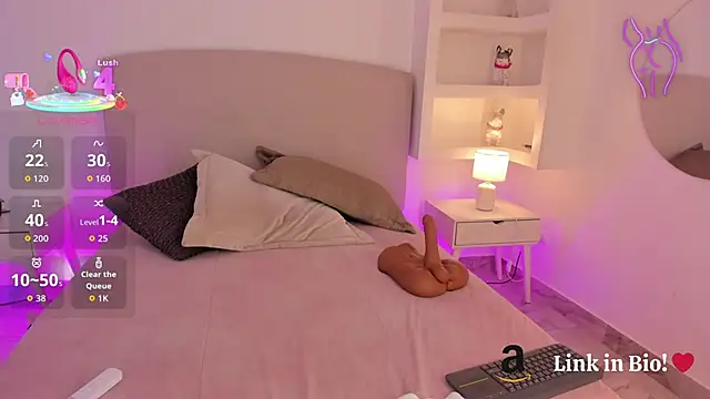 nathalynbarnes online show from September 18, 2025, 11:01 am