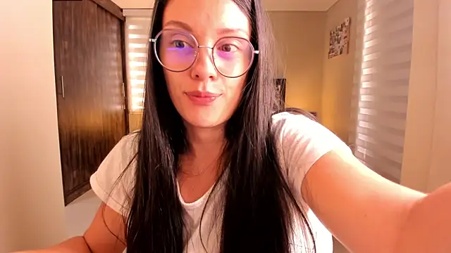 Snapshot of anabel_025 chatting on March 18, 2025, 3:42 pm anabel 025 online show from March 18, 2025, 3:42 pm