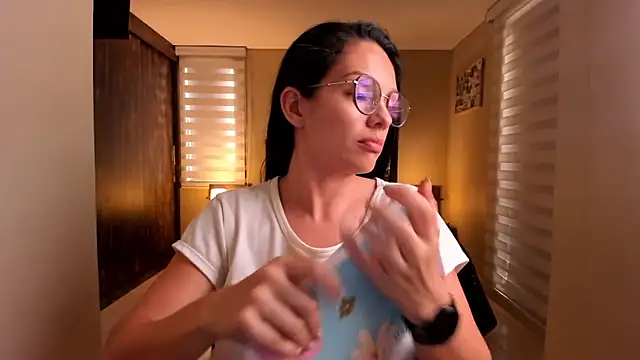 Snapshot of anabel_025 chatting on March 18, 2025, 7:20 pm anabel 025 online show from March 18, 2025, 7:20 pm
