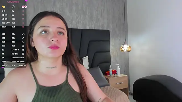 Snapshot of Sabrina_Lennox chatting on February 22, 2025, 1:44 am Sabrina Lennox online show from February 22, 2025, 1:44 am