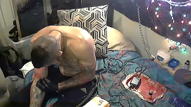 TheOneYouLove69 online show from February 18, 2026, 9:00 pm