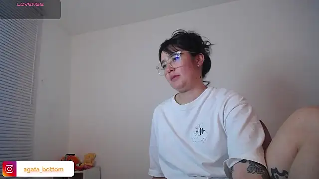 Snapshot of NewAgatha_Bolton chatting on February 12, 2026, 11:22 pm NewAgatha Bolton online show from February 12, 2026, 11:22 pm