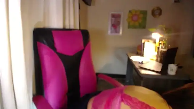 Snapshot of danielle_rose_1 chatting on July 12, 2026, 9:06 pm danielle rose 1 online show from July 12, 2026, 9:06 pm