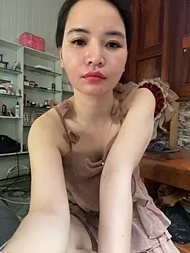 Snapshot of LiLi-Kirix99 chatting on May 30, 2026, 7:49 am LiLi-Kirix99 online show from May 30, 2026, 7:49 am