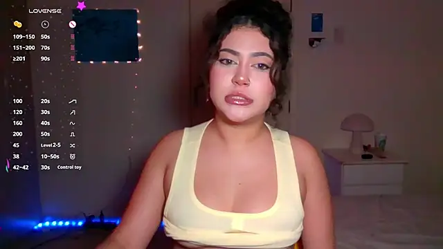 ann4montez  online show from September 18, 2025, 6:04 am