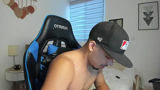 mateoleonee online show from October 1, 2025, 8:48 pm