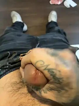 Snapshot of NutP619 chatting on March 16, 2026, 3:38 pm NutP619 online show from March 16, 2026, 3:38 pm