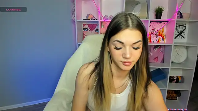 Hellen Moore online show from December 30, 2024, 12:11 am