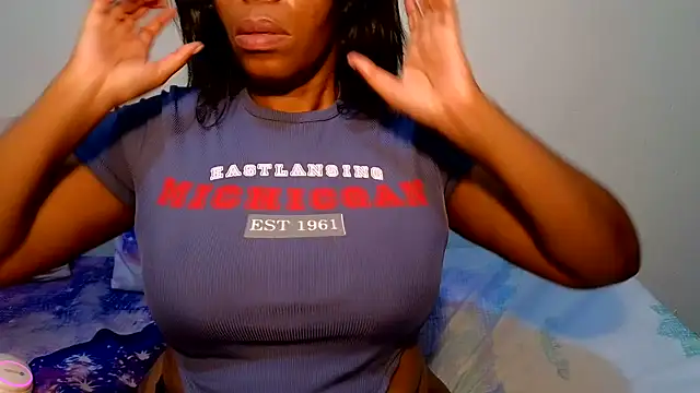 Snapshot of SexyFreaky_ chatting on March 5, 2025, 8:53 pm SexyFreaky online show from March 5, 2025, 8:53 pm