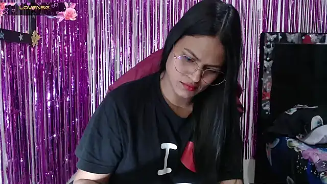 Snapshot of SweetAlmaa chatting on January 8, 2026, 10:56 pm SweetAlmaa online show from January 8, 2026, 10:56 pm