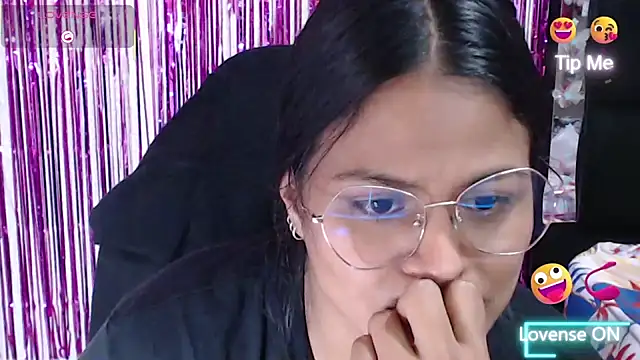 Snapshot of SweetAlmaa chatting on February 19, 2026, 7:21 pm SweetAlmaa online show from February 19, 2026, 7:21 pm