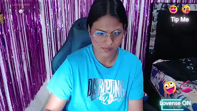 Snapshot of SweetAlmaa chatting on February 22, 2026, 12:26 pm SweetAlmaa online show from February 22, 2026, 12:26 pm