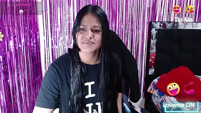 Snapshot of SweetAlmaa chatting on March 1, 2026, 1:13 pm SweetAlmaa online show from March 1, 2026, 1:13 pm