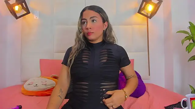 Snapshot of Ema_Stone65 chatting on March 14, 2025, 11:11 pm Ema Stone65 online show from March 14, 2025, 11:11 pm