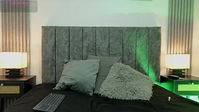 Snapshot of Ema_Stone65 chatting on September 15, 2025, 9:59 pm Ema Stone65 online show from September 15, 2025, 9:59 pm