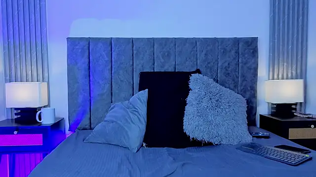 Snapshot of Ema_Stone65 chatting on September 28, 2025, 8:47 pm Ema Stone65 online show from September 28, 2025, 8:47 pm