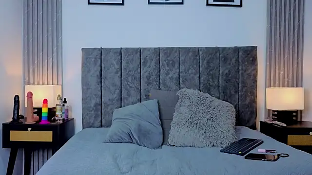 Snapshot of Ema_Stone65 chatting on October 14, 2025, 1:56 pm Ema Stone65 online show from October 14, 2025, 1:56 pm