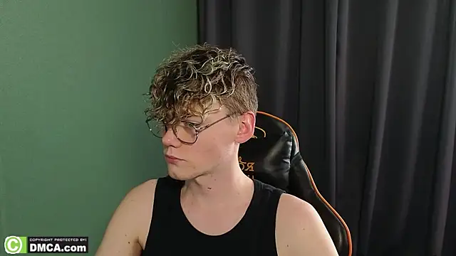 Keytaro online show from February 10, 2026, 12:42 pm