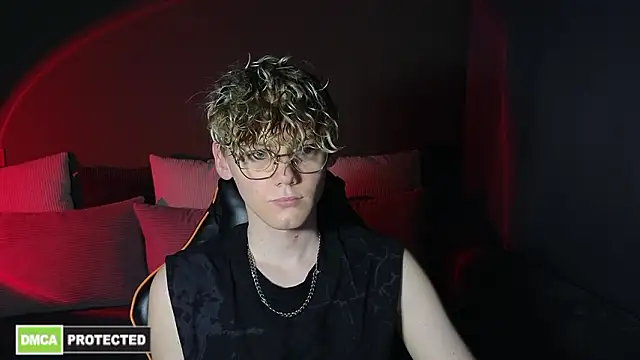 Keytaro online show from March 30, 2026, 2:51 pm