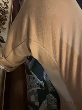 Snapshot of saddlewalker35 chatting on February 6, 2025, 12:54 am saddlewalker35 online show from February 6, 2025, 12:54 am