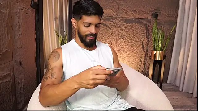 DannSaenz online show from April 4, 2026, 2:25 pm